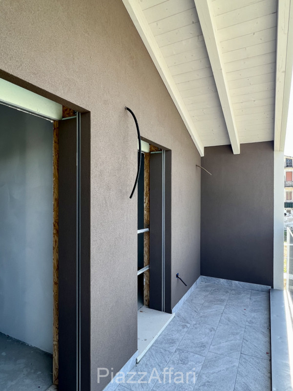 Casa singola caratterizzata dal nuovo design abitativo, di nuova generazione e realizzazione. Lib...