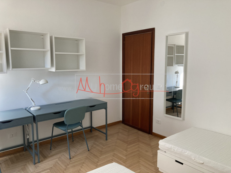 PALTANA: Affittasi posto letto in camera doppia, per una studentessa, in appartamento condiviso; ...