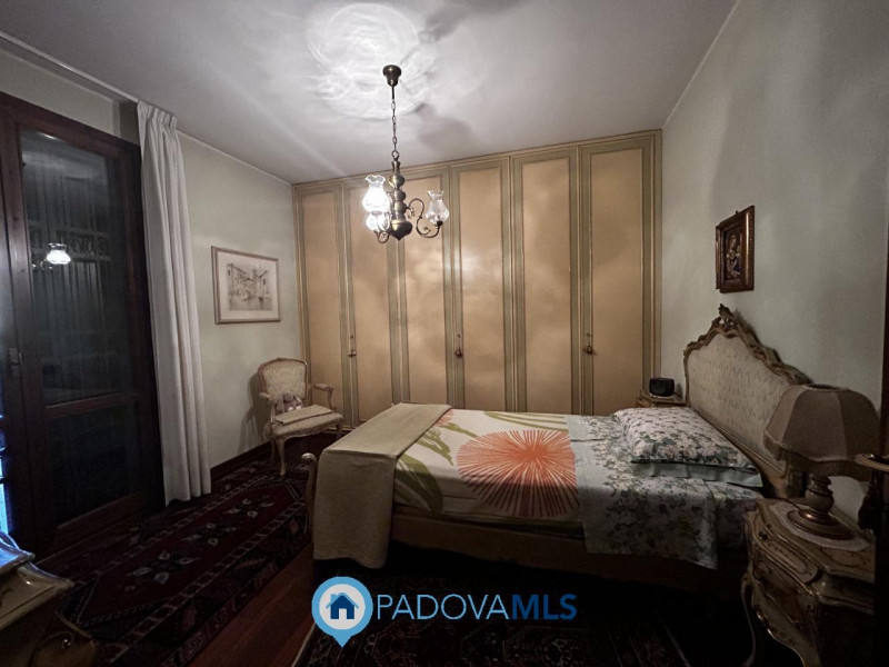 VENDITA DI UNA PORZIONE DI CASA A PADOVA, PONTE DI BRENTA

Immobile in esclusiva al Gruppo Padova...