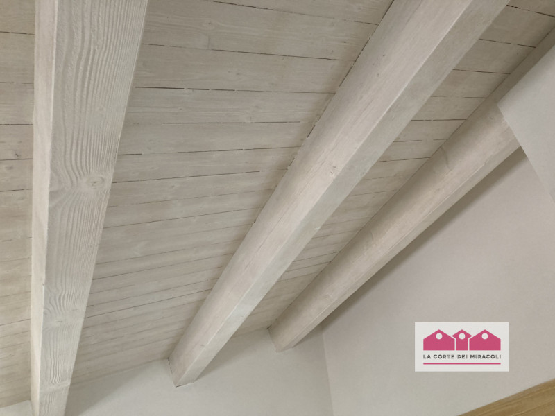 COSTABISSARA-RESIDENCE SAN VALENTINO: IN PICCOLO ED ELEGANTE CONTESTO COMPLETAMENTE RISTRUTTURATO...