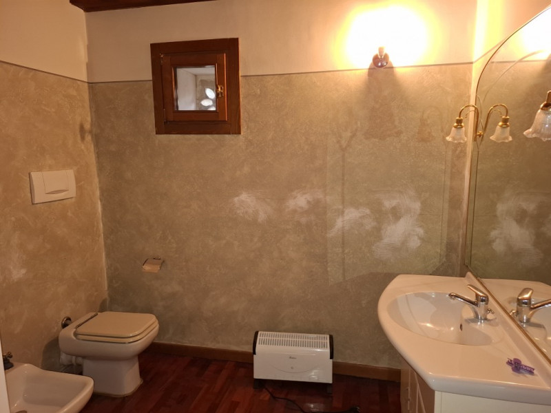 1. Qualità della vita: natura, quiete e paesaggio
Villa di Fimon è immersa nel verde dei Colli Be...