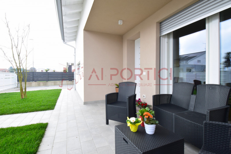 FOSSO' - PORZIONI DI BIFAMILIARE di nuova realizzazione che godono di un ingresso e un giardino t...