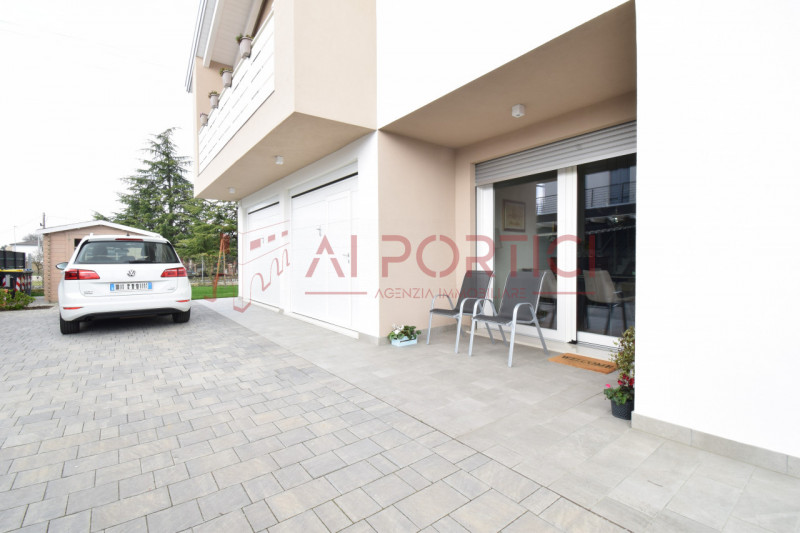 FOSSO' - PORZIONI DI BIFAMILIARE di nuova realizzazione che godono di un ingresso e un giardino t...