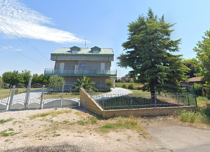 Porzione di bifamiliare con giardino a Voltabarozzo – Padova

In zona Voltabarozzo a Padova, quar...