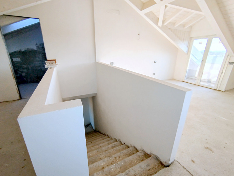 Porzione di bifamiliare con giardino a Voltabarozzo – Padova

In zona Voltabarozzo a Padova, quar...