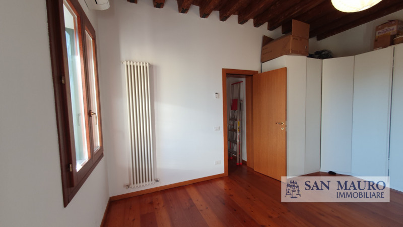 Vicenza - Centro Storico. In prossimità della Casa di Cura Eretenia proponiamo un ampio mini appa...