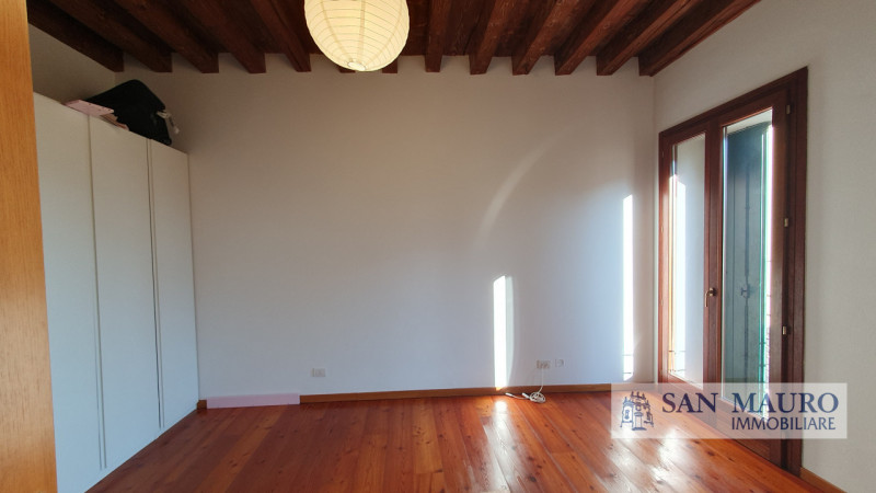 Vicenza - Centro Storico. In prossimità della Casa di Cura Eretenia proponiamo un ampio mini appa...