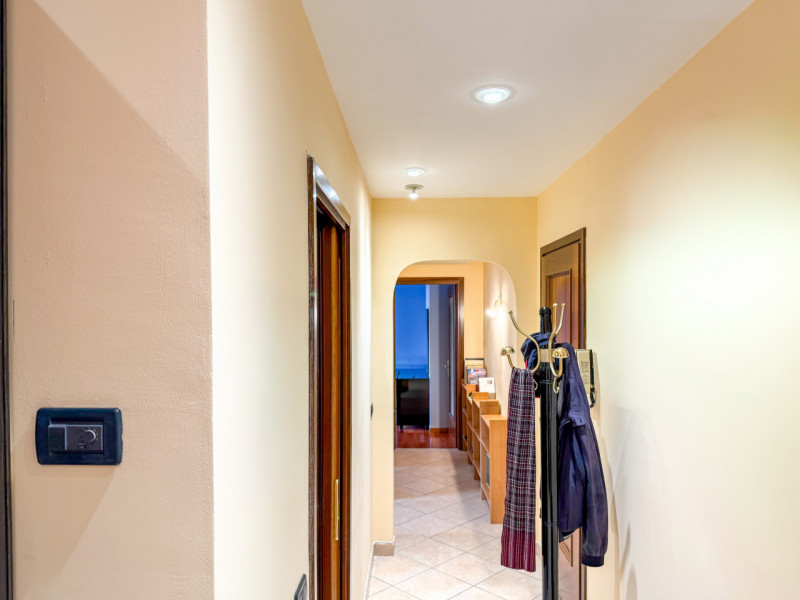 (PER INFO VITTORIO 3517343301) In vendita a Piombino Dese proponiamo un elegante appartamento tri...