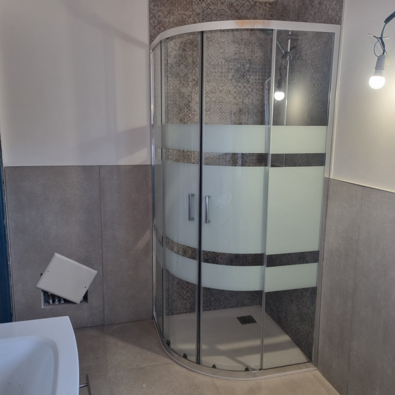 SALBORO - Nelle vicinanze del centro città, comodo alle tangenziali sorge bellissima soluzione si...