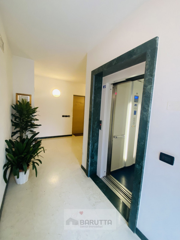 Nel comune di Piombino Dese proponiamo questo meraviglioso appartamento posto al secondo piano di...