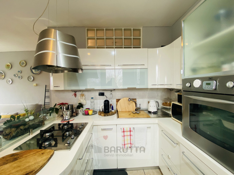 Nel comune di Piombino Dese proponiamo questo meraviglioso appartamento posto al secondo piano di...