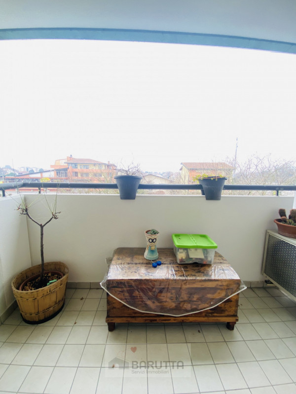 Nel comune di Piombino Dese proponiamo questo meraviglioso appartamento posto al secondo piano di...