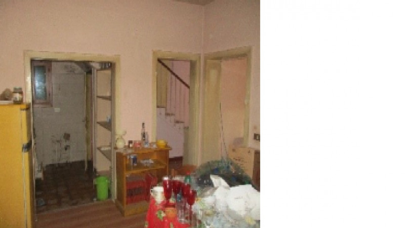 A.A. TV 26-6

Vendesi all'asta porzione di casa centrale con scoperto data 11 marzo 2026

A 1.1 k...