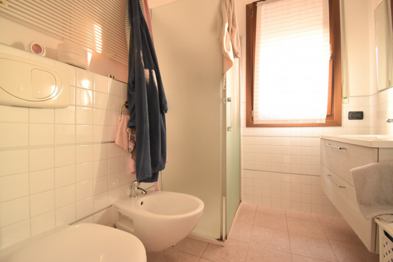 Scoprite questo incantevole appartamento bilocale situato nel cuore di Gorgo al Monticano, perfet...