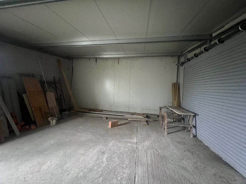 Se stai cercando un appartamento spazioso e versatile, non perdere questa opportunità unica nel c...