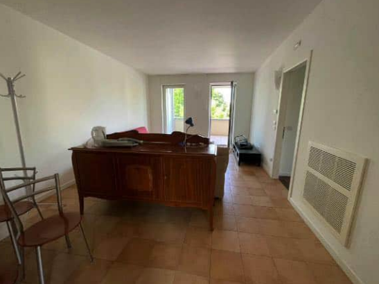 Rif. A.A.290-242

Vendita all'asta - appartamento al 1° piano in data 13 marzo 2026

Descrizione:...