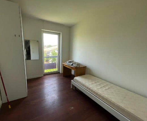 Rif. A.A.290-242

Vendita all'asta - appartamento al 1° piano in data 13 marzo 2026

Descrizione:...