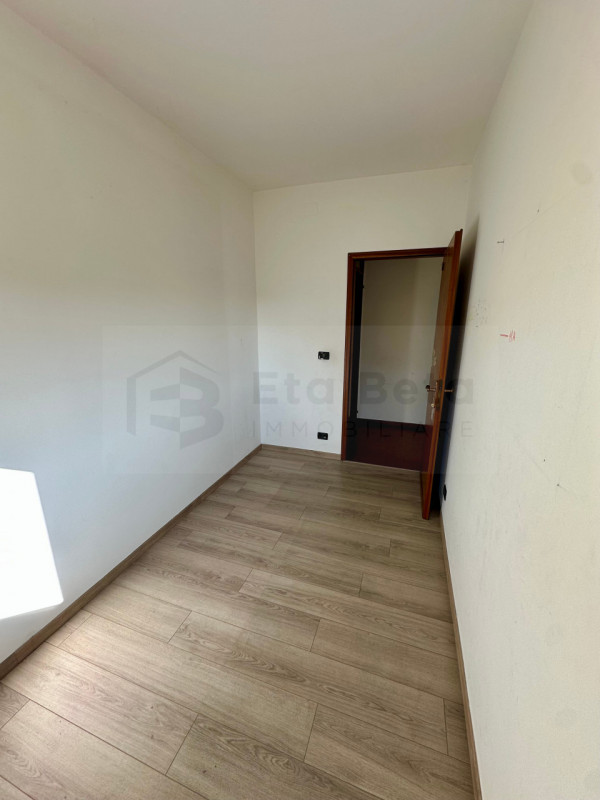 Nel cuore pulsante di Noventa Padovana, proponiamo in esclusiva appartamento trilocale situato al...