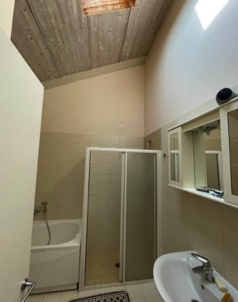 Rif. A.A.290-244

Vendita all'asta - appartamento al 2° piano in data 13 marzo 2026

Descrizione:...