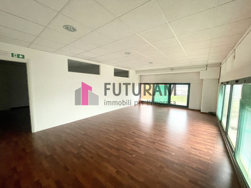 RIF: 135NM - PONTE SAN NICOLO'  (PD) - PER INFO 340 335 8378 - 0444/310220

Propongo in affitto u...