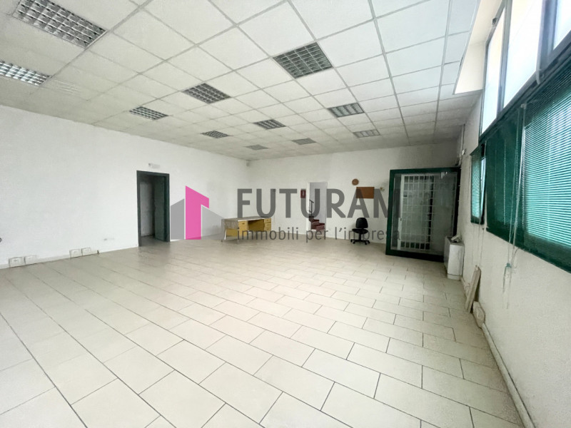 RIF: 135NM - PONTE SAN NICOLO'  (PD) - PER INFO 340 335 8378 - 0444/310220

Propongo in affitto u...