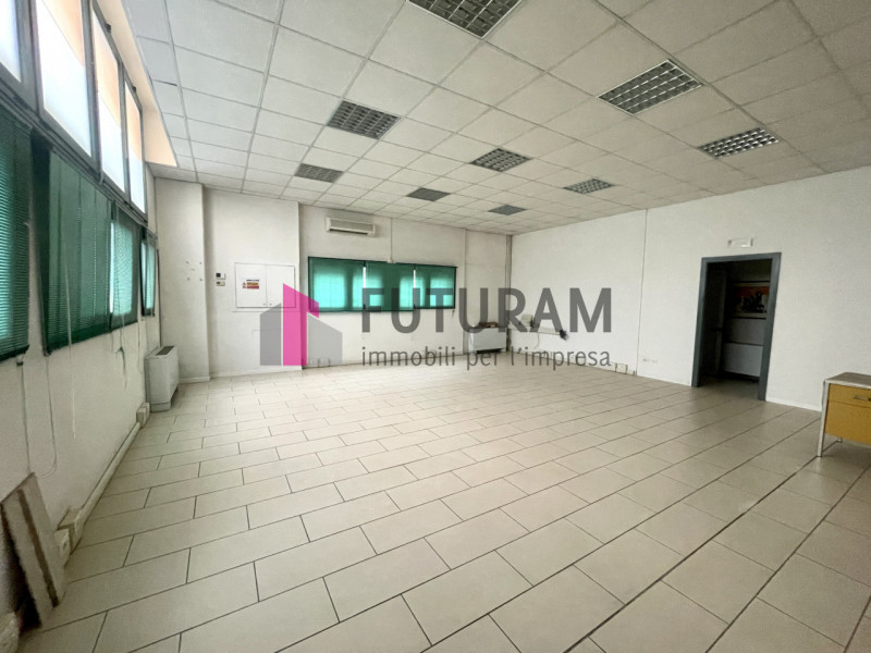 RIF: 135NM - PONTE SAN NICOLO'  (PD) - PER INFO 340 335 8378 - 0444/310220

Propongo in affitto u...