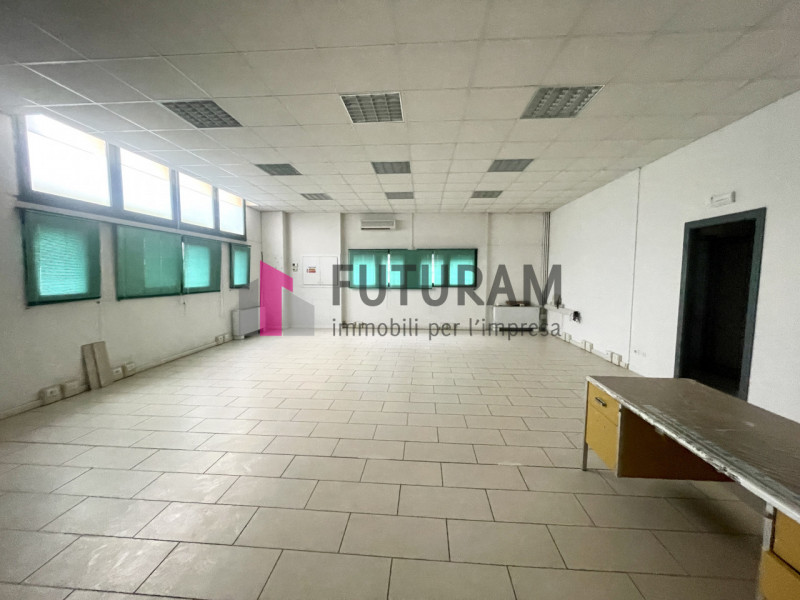 RIF: 135NM - PONTE SAN NICOLO'  (PD) - PER INFO 340 335 8378 - 0444/310220

Propongo in affitto u...