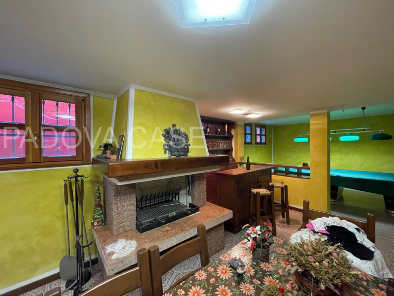 Esclusiva Villa Singola con Parco di 1.500 mq: Il Tuo Rifugio di Prestigio a Vigonza
Sogni ampi s...