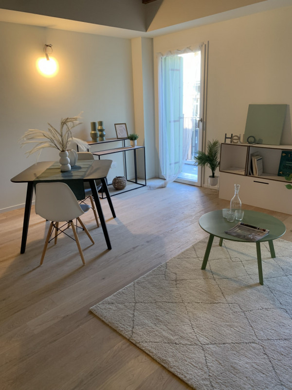 Vicenza centro storico: su palazzo restaurato, luminoso ultimo piano servito da ascensore, compos...