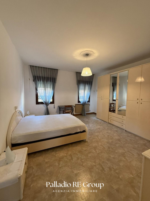 Vicenza Centro: 120mq con Ascensore Privato e Garage Doppio 
Località: Centro Storico, Vicenza – ...