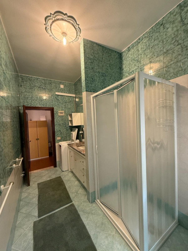 Da Riattare 3Camere Garage Taverna Ascensore

Vicenza , appartamento al piano Primo in palazzina ...