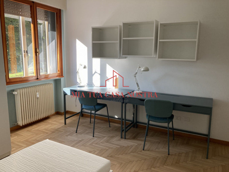 PALTANA: Affittasi camera doppia, per due studenti, in appartamento condiviso; l'appartamento si ...