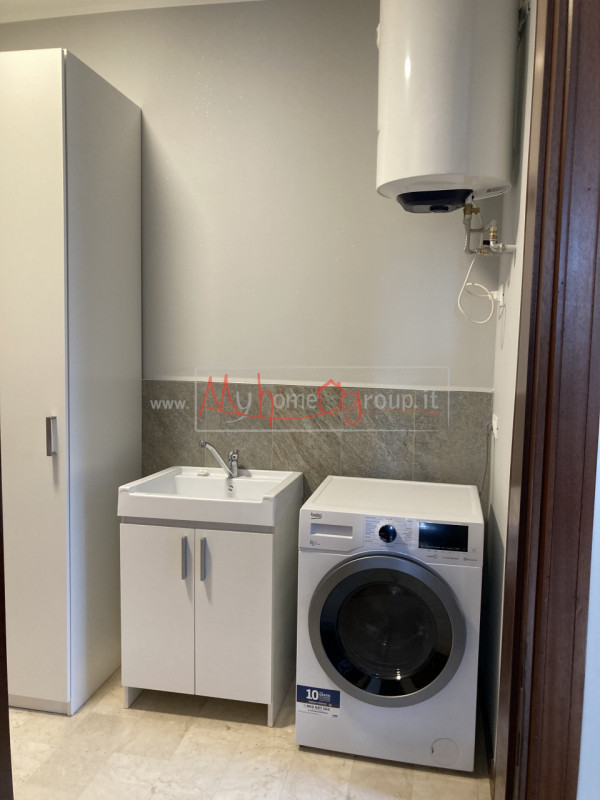 PALTANA: Affittasi posto letto in camera doppia, per una studentessa, in appartamento condiviso; ...