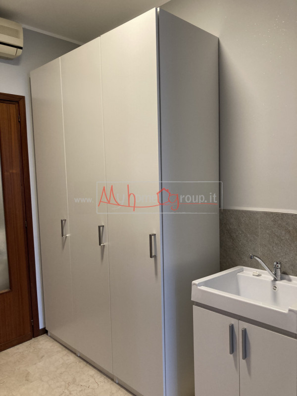 PALTANA: Affittasi posto letto in camera doppia, per una studentessa, in appartamento condiviso; ...