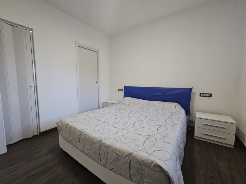 Vieni a scoprire questa porzione di bifamiliare recentemente ristrutturata, situata a di Bagnoli ...