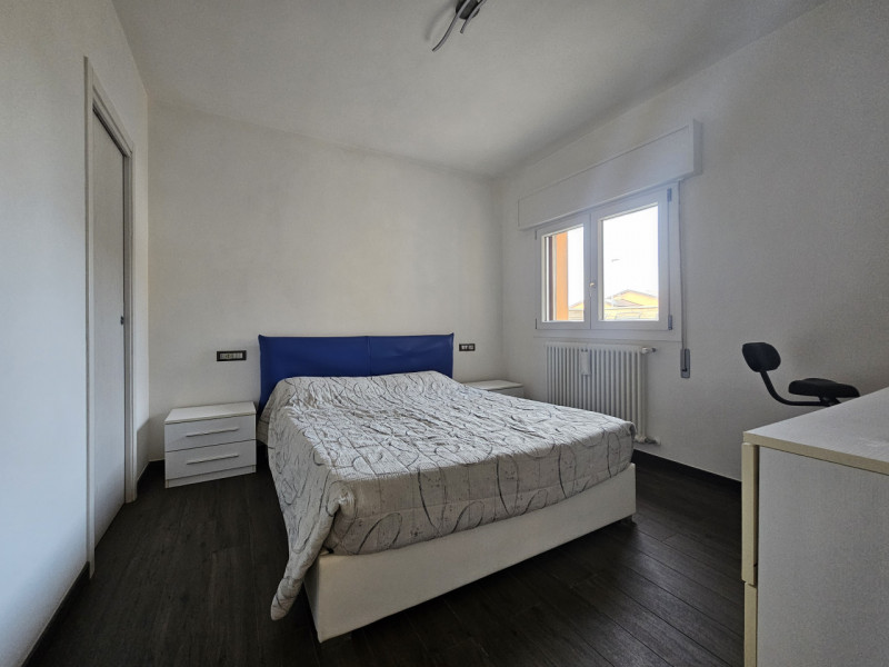 Vieni a scoprire questa porzione di bifamiliare recentemente ristrutturata, situata a di Bagnoli ...