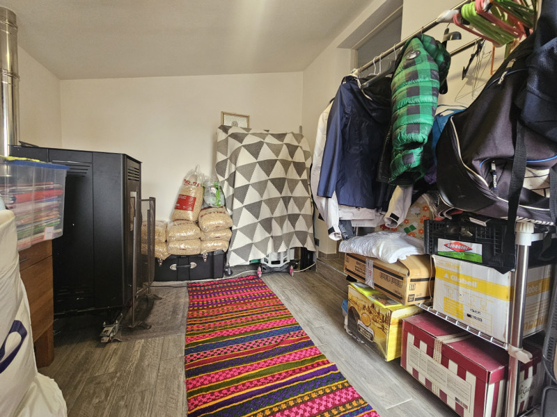 Vieni a scoprire questa porzione di bifamiliare recentemente ristrutturata, situata a di Bagnoli ...