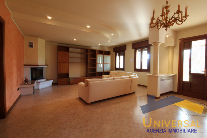 SANTA GIUSTINA IN COLLE - In quartiere residenziale, lontano da traffico e rumori, ma al contempo...