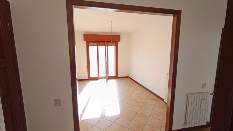 Piazzola sul Brenta: in bellissima zona in centro al paese, comodissimo a scuole, negozi, superme...