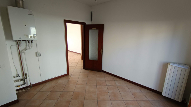 Piazzola sul Brenta: in bellissima zona in centro al paese, comodissimo a scuole, negozi, superme...