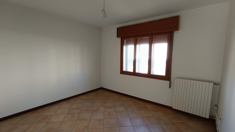 Piazzola sul Brenta: in bellissima zona in centro al paese, comodissimo a scuole, negozi, superme...