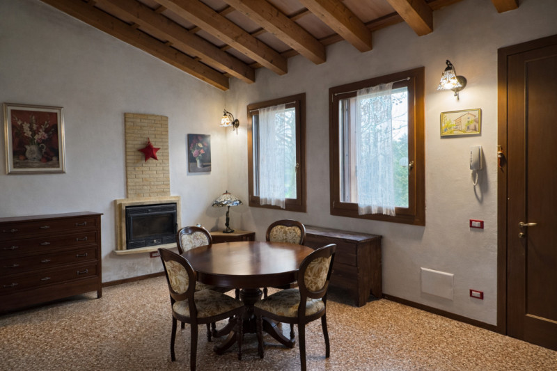 VICENZA EST: nelle immediate vicinanze del Centro Commerciale Palladio, in posizione tranquilla e...