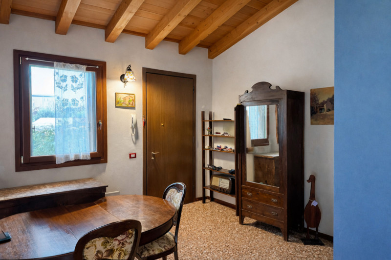 VICENZA EST: nelle immediate vicinanze del Centro Commerciale Palladio, in posizione tranquilla e...