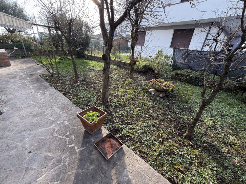 Abano Terme: Ottima posizione, in zona residenziale tranquilla, comoda a tutti i servizi e alle v...