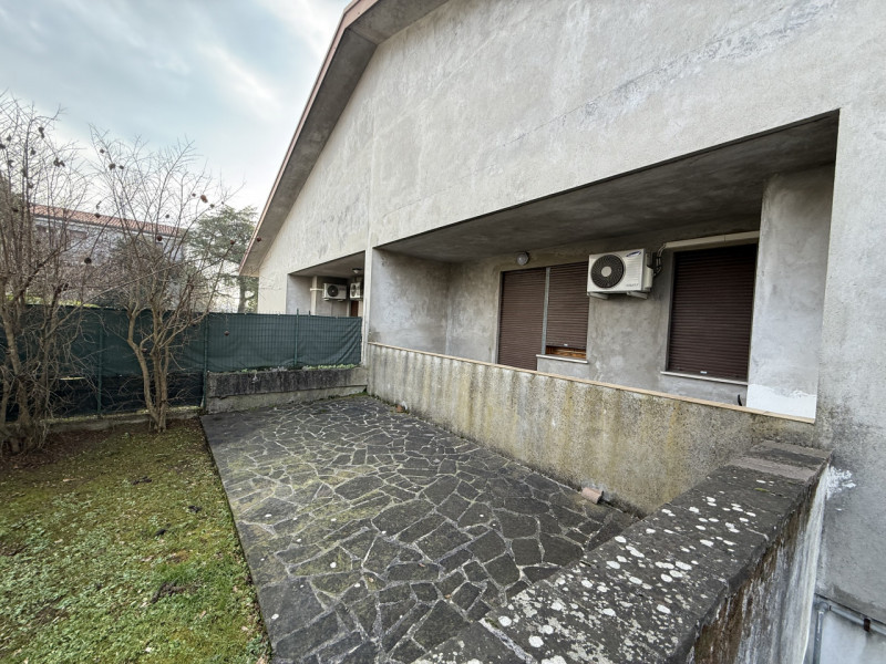 Abano Terme: Ottima posizione, in zona residenziale tranquilla, comoda a tutti i servizi e alle v...