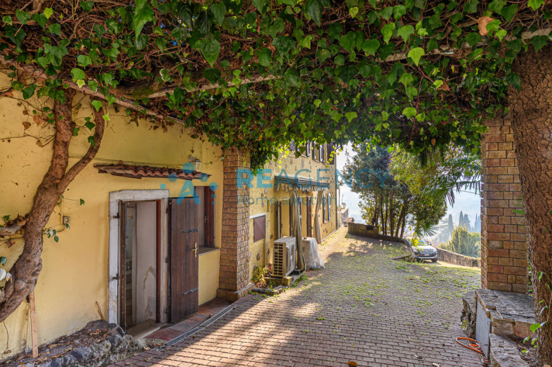 TRISSINO - Contrà Nobile

Cerchi una casa diversa dalle altre?
Qui puoi vivere in centro paese, g...