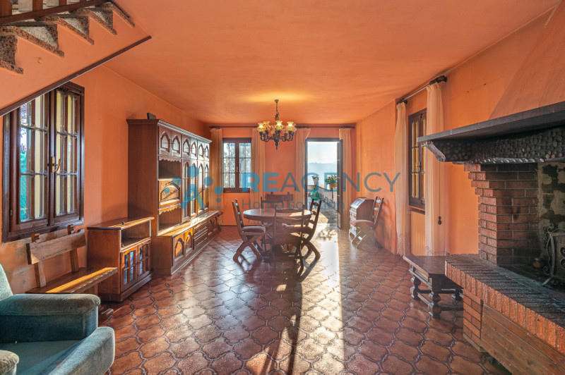 TRISSINO - Contrà Nobile

Cerchi una casa diversa dalle altre?
Qui puoi vivere in centro paese, g...