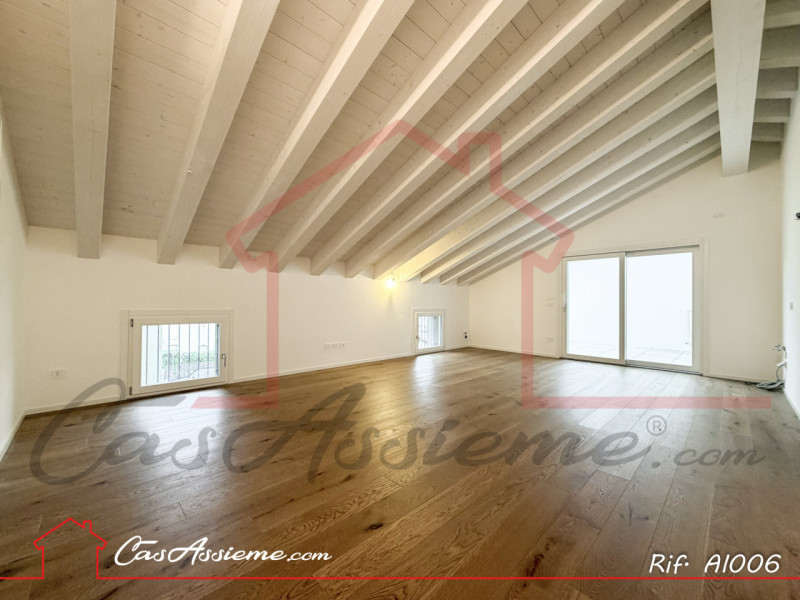 Rif. AI006
CHIAVI IN MANO - POSSIBILITA' DI AGEVOLAZIONI SISMABONUS
All’ultimo piano di un elegan...