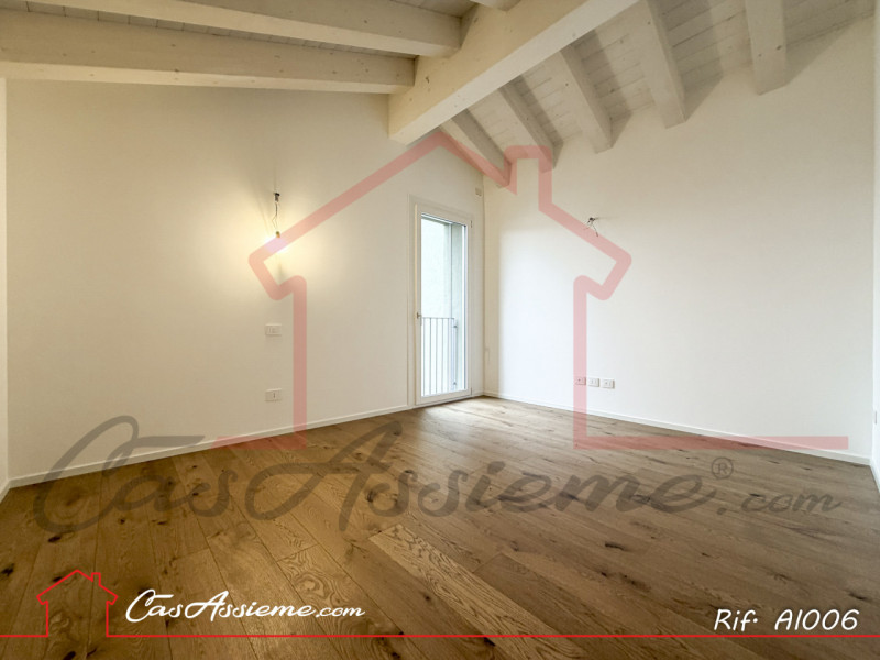 Rif. AI006
CHIAVI IN MANO - POSSIBILITA' DI AGEVOLAZIONI SISMABONUS
All’ultimo piano di un elegan...