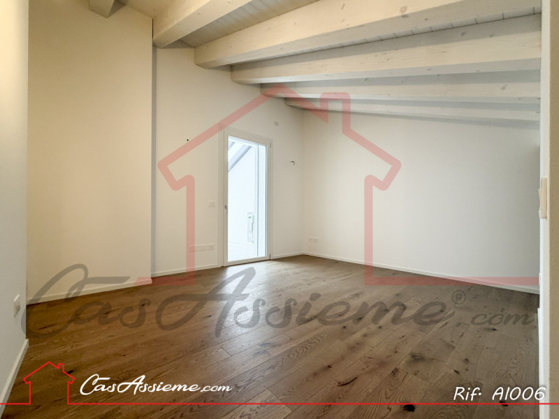 Rif. AI006
CHIAVI IN MANO - POSSIBILITA' DI AGEVOLAZIONI SISMABONUS
All’ultimo piano di un elegan...